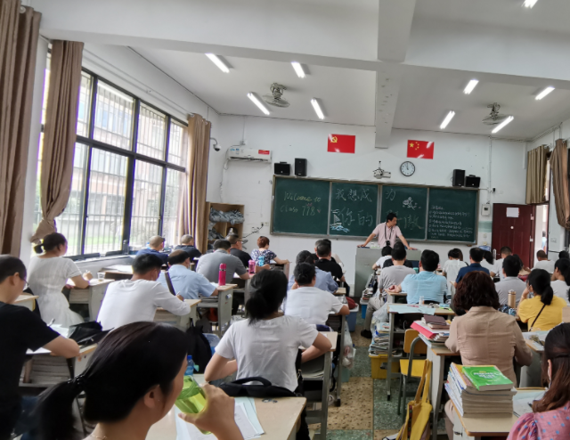 优质课程互通尽力打造民办校园跨区域深