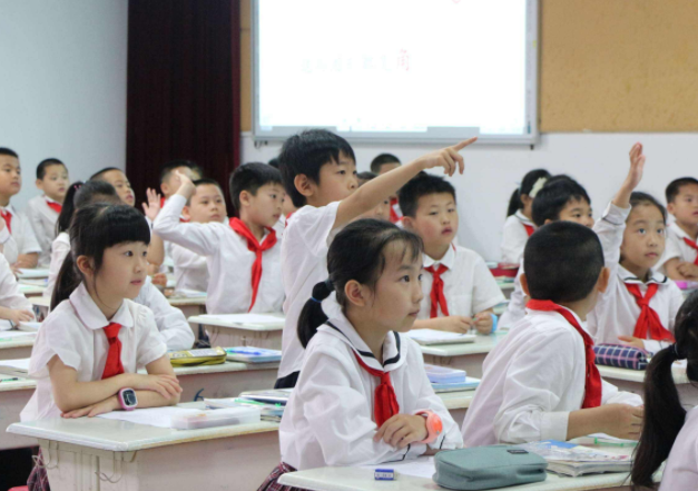 打造学习空间多关注科学科普内容去术语化讲科学要生动有趣