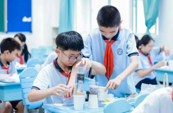 情境使命鼓舞学生运用科学探求工程规划和智能创造力完结应战 情境使命鼓舞学生运用科学探求工程规划和智能创造力完结应战